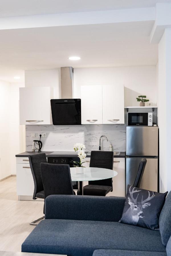 Apartmani Park Maksimir-Rebro Zagreb Exteriör bild