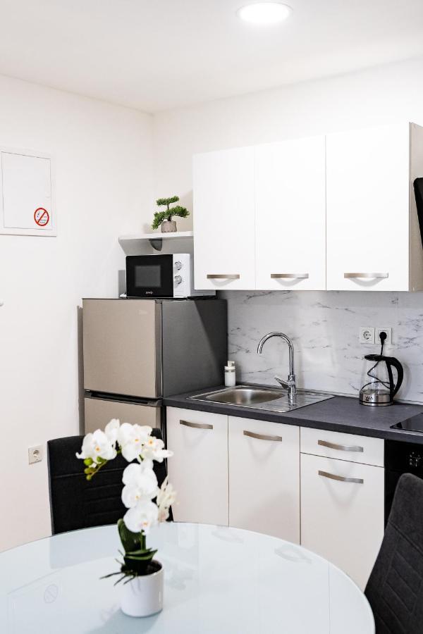Apartmani Park Maksimir-Rebro Zagreb Exteriör bild